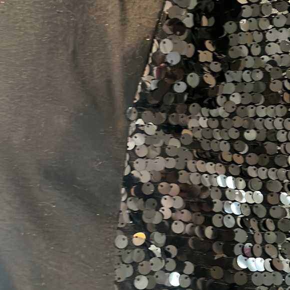 Black sequins tank top by Ashely Stewart. - Picture 7 of 8